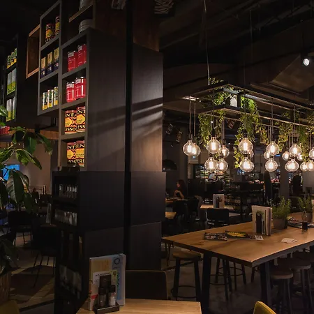 Golden Tulip Amsterdam Riverside